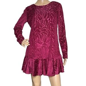 Francesca's Caydin velvet flounce shift dress NWT small